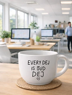 EVERY DEJ IS GUD DEJ - keramický hrnček 400 ml