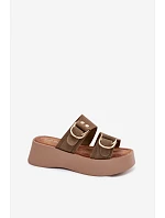 ~Tapky na platforme model 226360 Krok vo veľkom štýle