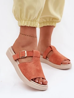 Žabky na platforme model 226520 Krok vo veľkom štýle