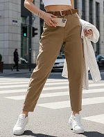 Dámske džínsy s opaskom mom fit tmavo béžové FashionStreet UY2878