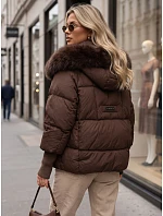 Pikowana kurtka damska zimowa z futerkiem brązowa FashionStreet TY5744 Pikowana kurtka damska zimowa z futerkiem brązowa FashionStreet TY5744