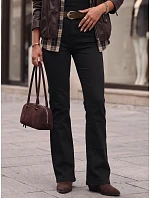 Jeansy damskie flare z wysokim stanem i paskiem czarne FashionStreet UY3116 Jeansy damskie flare z wysokim stanem i paskiem czarne FashionStreet UY3116