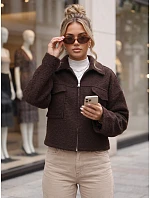 Krótka kurtka damska typu baranek na zamek czekoladowa FashionStreet TY6058 Krótka kurtka damska typu baranek na zamek czekoladowa FashionStreet TY6058