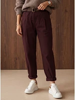 Spodnie damskie chinosy z paskiem bordowe FashionStreet UY3186 Spodnie damskie chinosy z paskiem bordowe FashionStreet UY3186