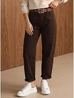 Jeansy damskie mom fit z paskiem ciemnobrązowe FashionStreet UY3225 Jeansy damskie mom fit z paskiem ciemnobrązowe FashionStreet UY3225