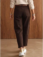 Jeansy damskie mom fit z paskiem ciemnobrązowe FashionStreet UY3225 Jeansy damskie mom fit z paskiem ciemnobrązowe FashionStreet UY3225