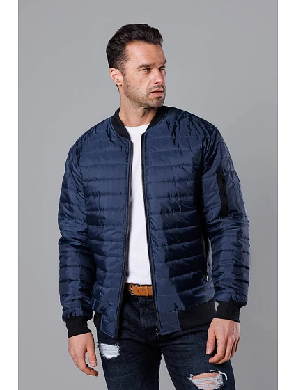 Tmavě modrá prošívaná pánská bunda typu "bomber" model 18344849 - J.STYLE Tmavě modrá prošívaná pánská bunda typu "bomber" model 18344849 - J.STYLE