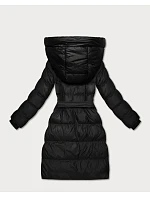 Černá prošívaná zimní bunda s páskem model 21748211 - J.STYLE Černá prošívaná zimní bunda s páskem model 21748211 - J.STYLE