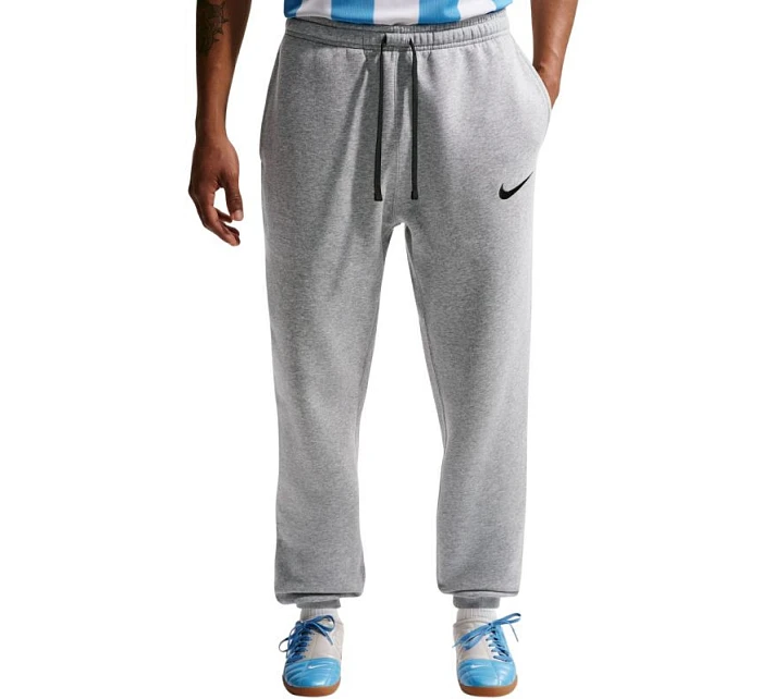 Pánské světle šedé kalhoty Park 26 Fleece model 21926546 063 - NIKE Pánské světle šedé kalhoty Park 26 Fleece model 21926546 063 - NIKE