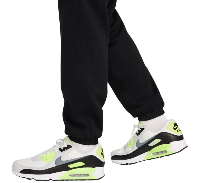 Pánské kalhoty Nike Club černé FN3805 010 Pánské kalhoty Nike Club černé FN3805 010