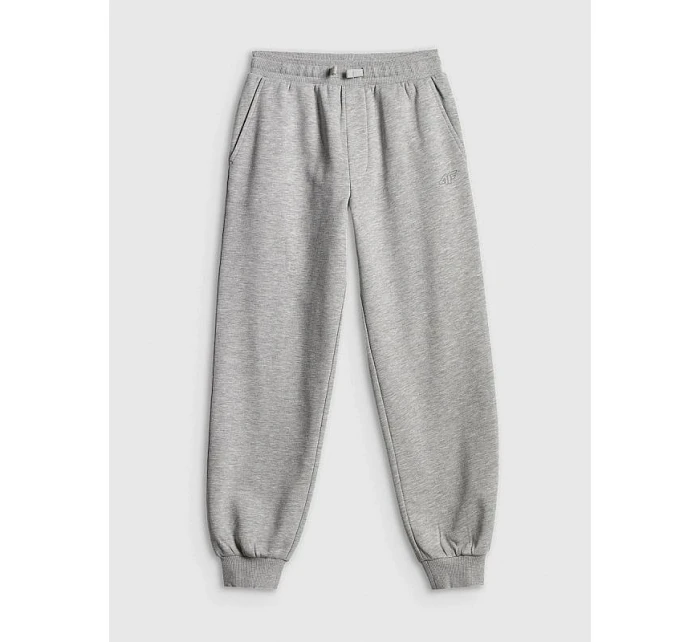 Chlapčenské tepláky typu jogger 4F 4FJRMM00TTROM1823-25M Chlapčenské tepláky typu jogger 4F 4FJRMM00TTROM1823-25M