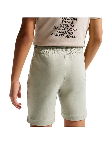 Dětské šortky Sportswear Club světle zelené model 22219413 304 - NIKE Dětské šortky Sportswear Club světle zelené model 22219413 304 - NIKE