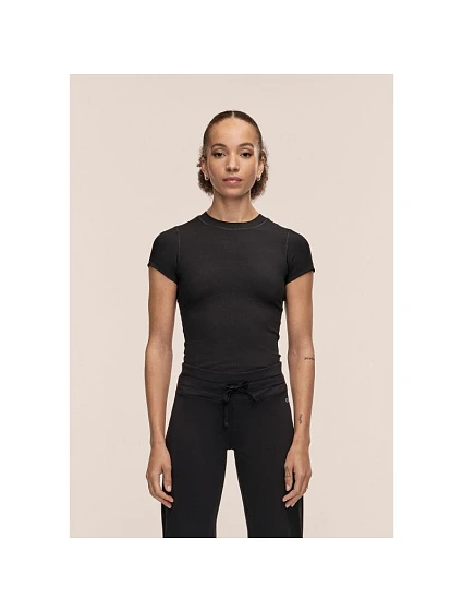 Dámské tričko CASALL Defined Rib Tee, černé Dámské tričko CASALL Defined Rib Tee, černé