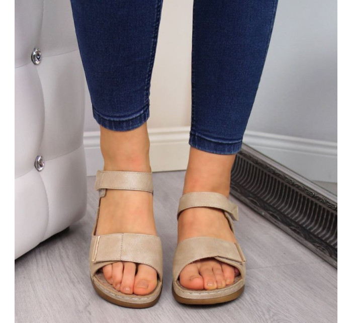 Sandále na podpätku so suchým zipsom eVento W EVE223A beige