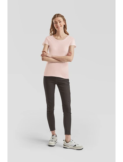 LadyFit Iconic 195 T Dámské tričko z těžké bavlny model 22431576 red - Fruit of the Loom