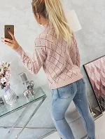 Sveter s polovičným rolákom a kosoštvorcovým vzorom púdrovo ružový