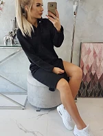 Šaty s kapucňou a bočným rázporkom čierne