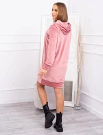 Velúrové šaty s kapucňou tmavo ružové