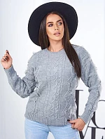 Sveter s pleteninou sivý