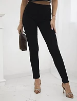 Bavlnené nohavice so zirkónmi na zadných vreckách čierne