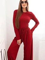 Dámsky viskózový komplet s blúzkou a širokými nohavicami bordovej farby