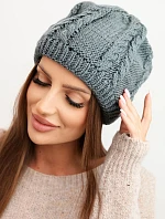 Dámska zimná vlnená čiapka s pleteným vzorom K452 tmavo sivá