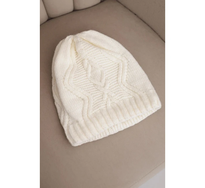Čiapka s fleecom Sylwia K244 ecru Čiapka s fleecom Sylwia K244 ecru