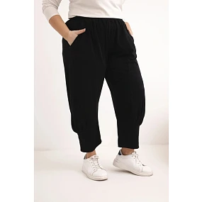 Dámske plus veľkosť nohavice s nízkym sedom a elastickým pásom čierna
