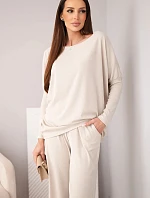 Dámsky viskózový komplet s voľnou blúzkou a nohavicami béžovej farby