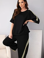 Dámska súprava z maslovej viskózy s mikinou a nohavicami s tienidlami čierna