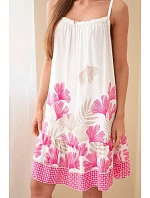 Dámske šaty bez ramienok s potlačou fuchsiovej farby