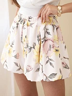 Dámske viskózové šortky s kvetinovým vzorom so zaväzovaním v páse žlté