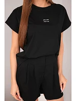 Dámský komplet z model 22147944 s halenkou a šortkami se záhyby černý - K-Fashion