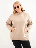 Dámska mikina Plus Size z viskózy s kapucňou a klokaním vreckom v kamelovej farbe
