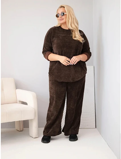 Dámská souprava Plus Size z viskózy manšestrová se širokými kalhotami a mikinou hnědá