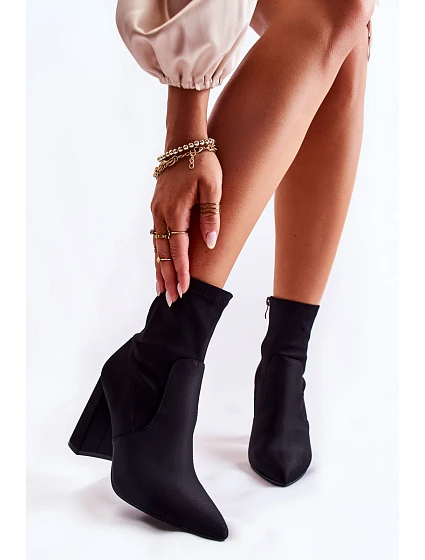 Dámské Boty Na Podpatku Černá model 21592988 - Boto