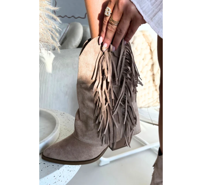 Dámské cowboy boty s třásněmi na podpatku Khaki Gralina Dámské cowboy boty s třásněmi na podpatku Khaki Gralina