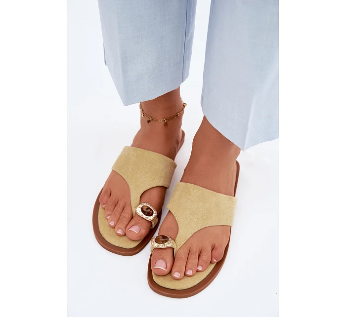 Dámské ploché žabky s ozdobným detailem Žluté Fedira Dámské ploché žabky s ozdobným detailem Žluté Fedira