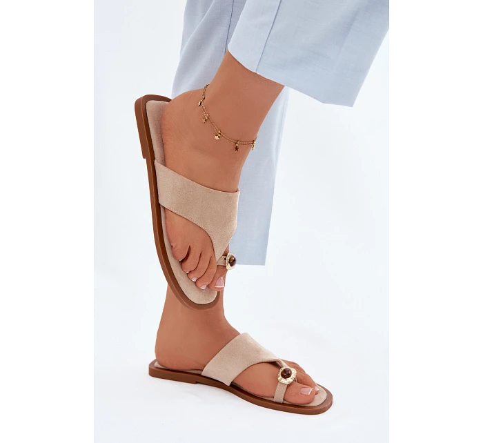 Dámské ploché žabky s ozdobným detailem Béžové Fedira Dámské ploché žabky s ozdobným detailem Béžové Fedira