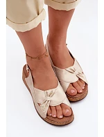 Pohodlné dámské sandály na platformě zlaté Iggy