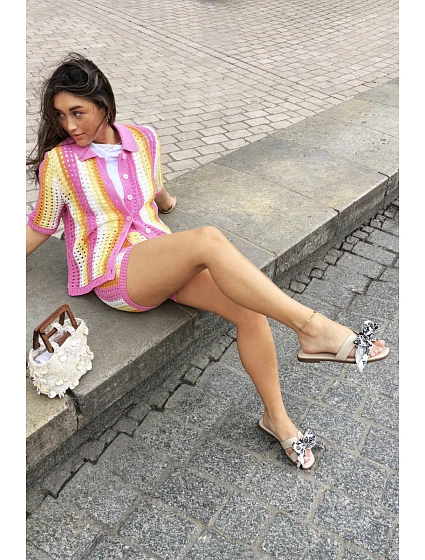 Dámské ploché sandály s mašlí Béžové model 22194463 - Boto Dámské ploché sandály s mašlí Béžové model 22194463 - Boto