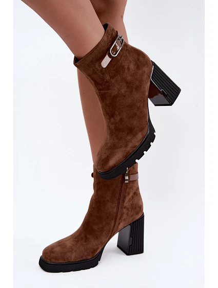 Zateplené kozačky z přírodního semiše model 22391095 Camel - VINCEZA Zateplené kozačky z přírodního semiše model 22391095 Camel - VINCEZA