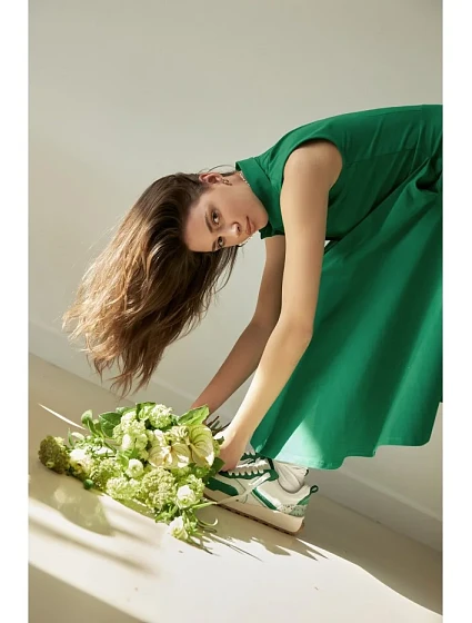 Bavlněné šaty ve střihu zelené model 18407255 - BeWear