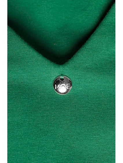 model 19660998 Maxi šaty s hlubokým výstřihem do V zelené - Moe