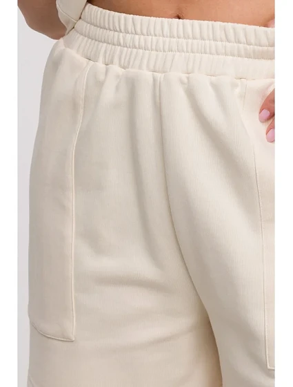 Šortky s kapsami model 21047250 - BeWear