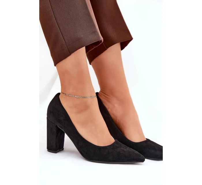 Dámske lodičky na podpätku z eko semišu Ellinoria - čierne Dámske lodičky na podpätku z eko semišu Ellinoria - čierne