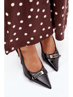 Dámské lakované lodičky na jehlovém podpatku se zlatou sponou Vivae – černé