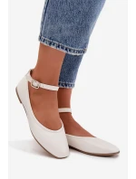 Dámske baleríny s opaskom a prackou Janelor - biele Dámske baleríny s opaskom a prackou Janelor - biele