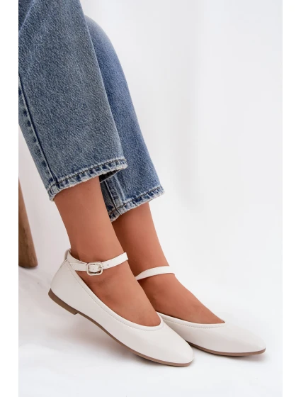 Dámske baleríny s opaskom a prackou Janelor - biele Dámske baleríny s opaskom a prackou Janelor - biele