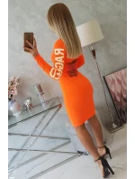 Otrhané oranžové neónové šaty
